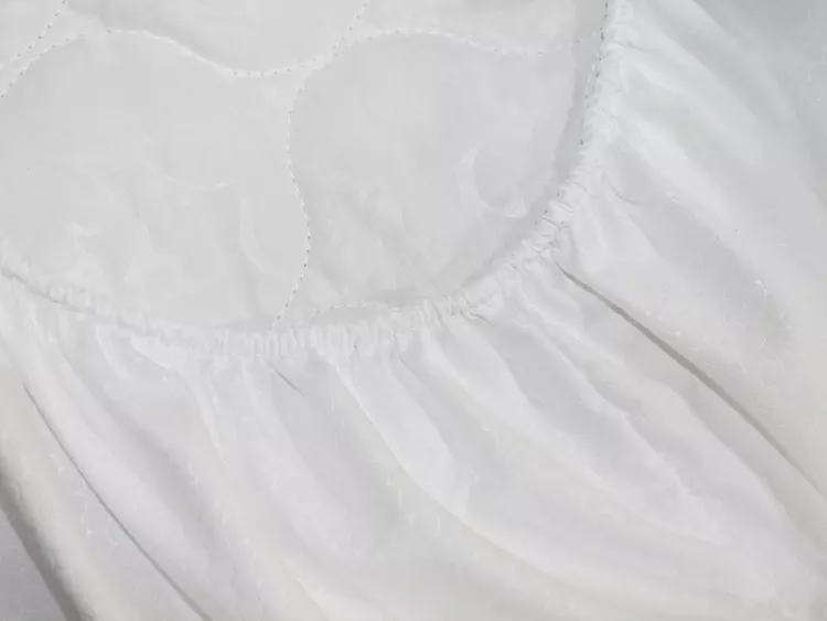 Наматрасник синтепон на резинке борт 20 микрофибра