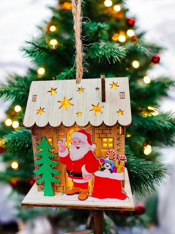 61100 Домик светящийся