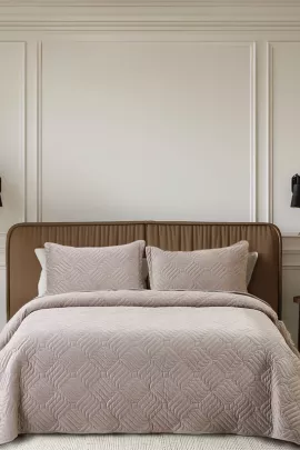 Покрывало Дилан 240х260 с наволочками 50*70 (2 шт)